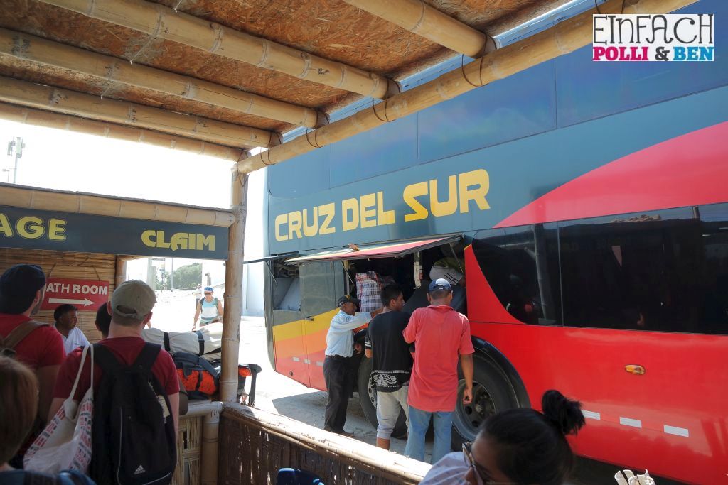 Cruz del Sur Peru Bus